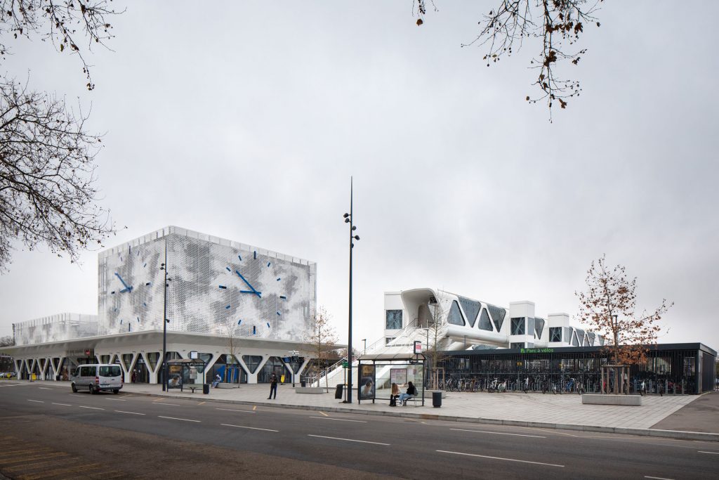 Les métamorphoses de la gare et des alentours