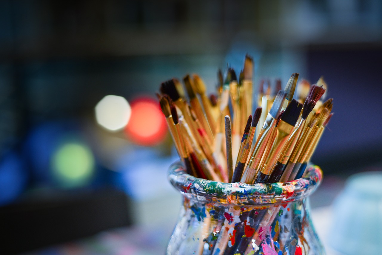 Atelier de fabrication de matériel de dessin à partir de matières recyclées